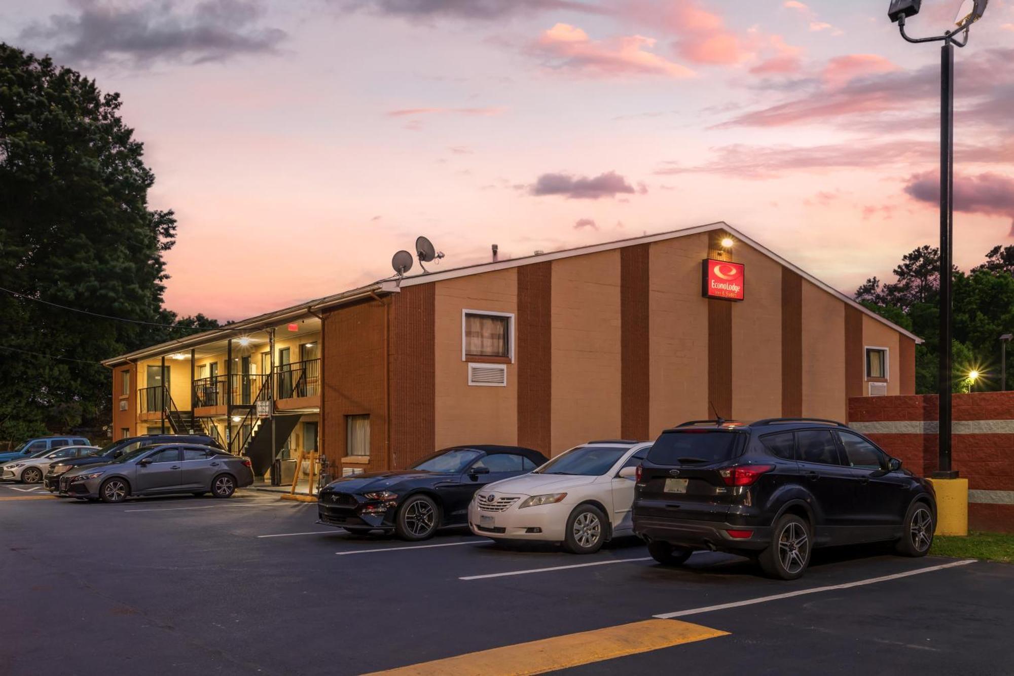 Econo Lodge Inn&Suites I-64&US 13 Virginia Beach Esterno foto